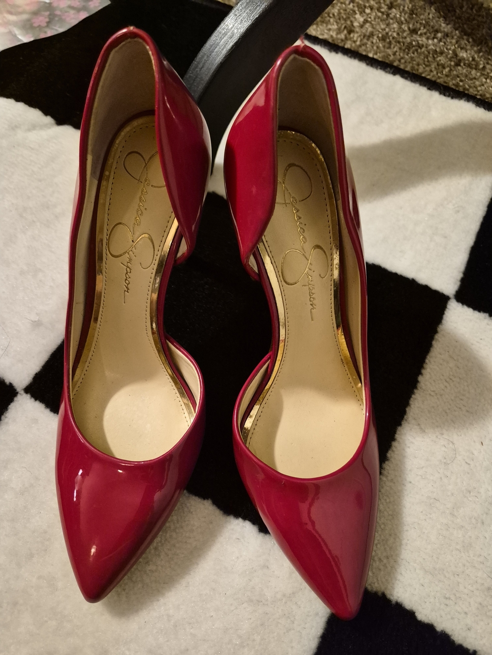 💋💋Jessica Simpson Red Patent Pointed-Toe Women’s Pumps💃💃